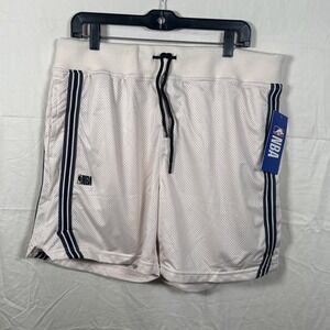 NBA Trainer Shorts Above The Knee Men's Off White Size XL NWT Basketball‎